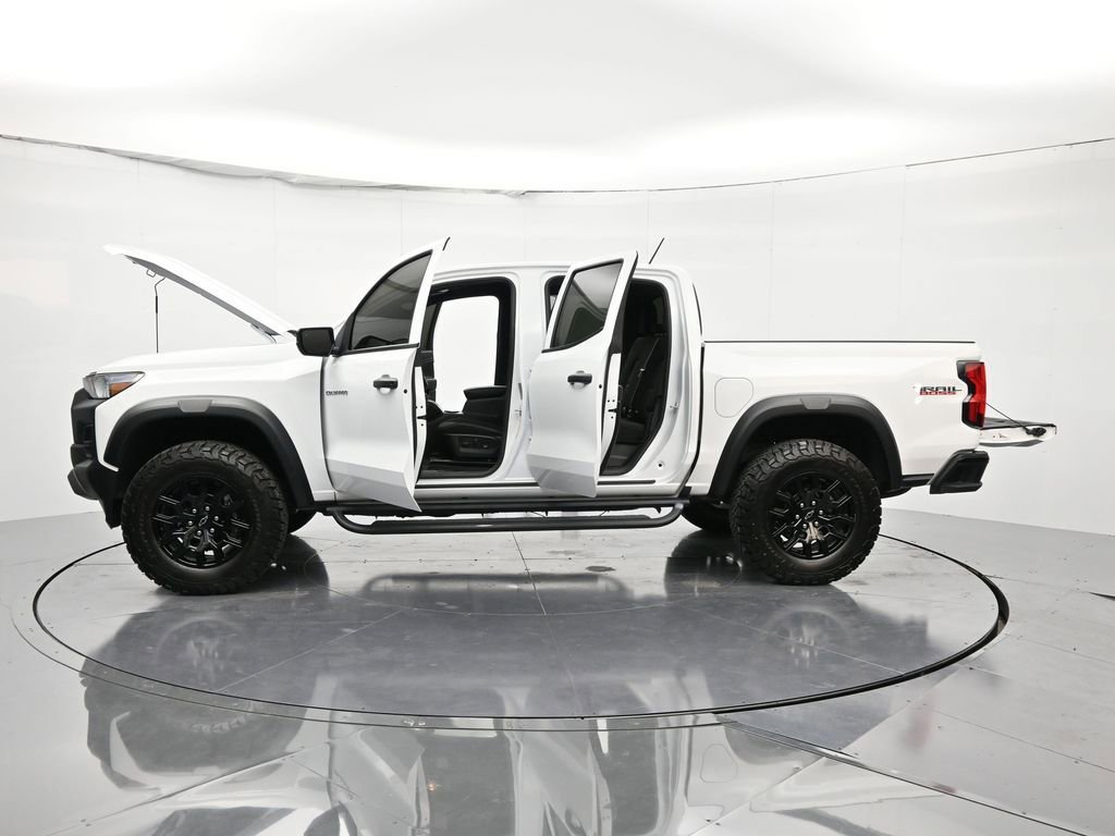 Certified 2024 Chevrolet Colorado Trail Boss w/ Advanced Trailering Package image 47