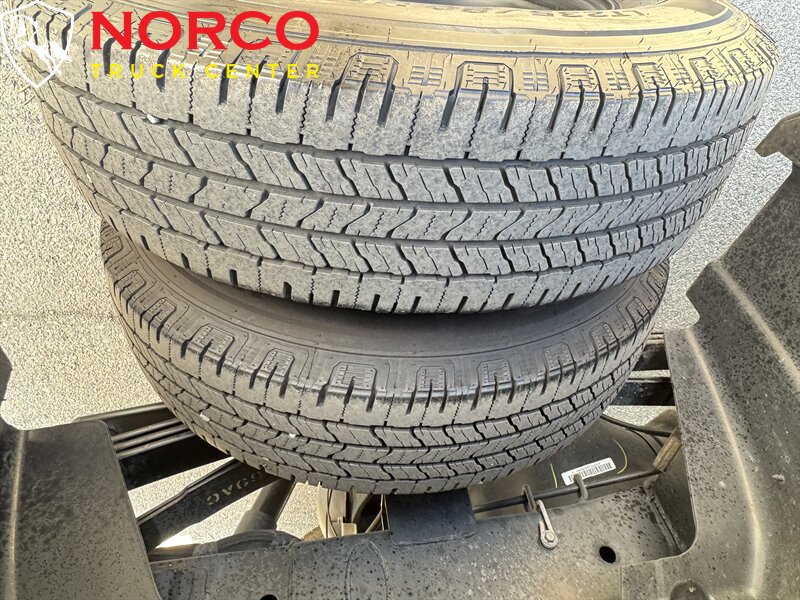 Used 2024 RAM 3500 Big Horn AWD/4WD image 12