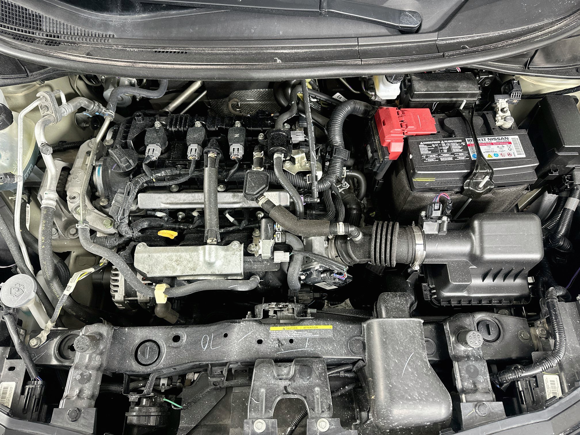Used 2025 Nissan Versa SV FWD image 31
