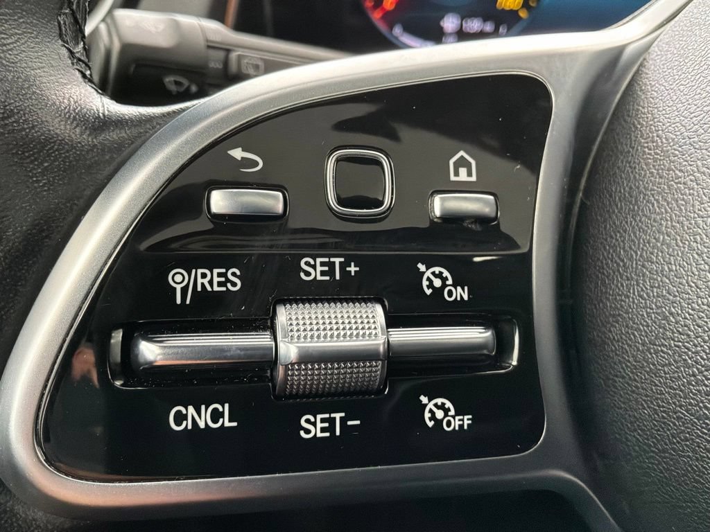 Used 2023 Mercedes-Benz GLB 250 image 15