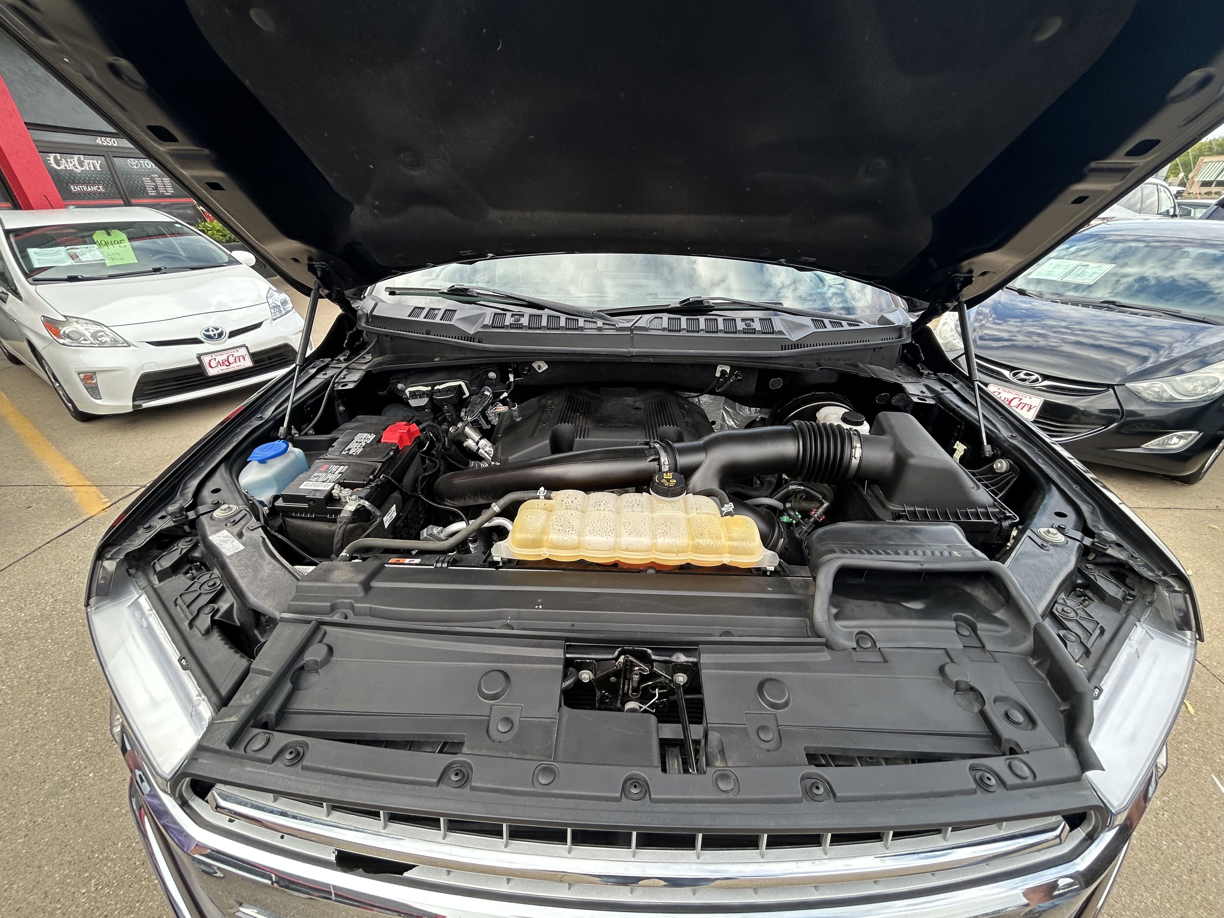 Used 2018 Ford F150 XLT w/ Equipment Group 302A Luxury image 12