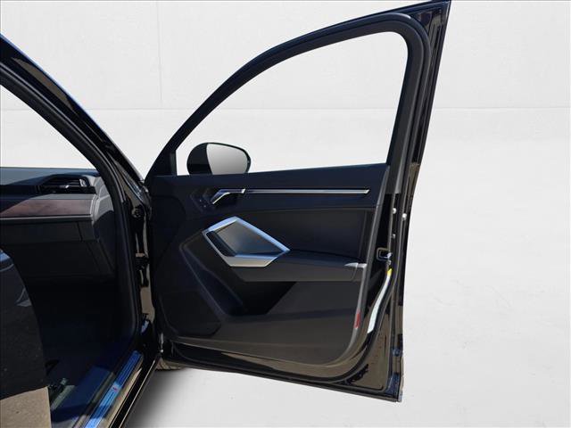 New 2025 Audi Q3 2.0T Premium w/ Convenience Package image 11