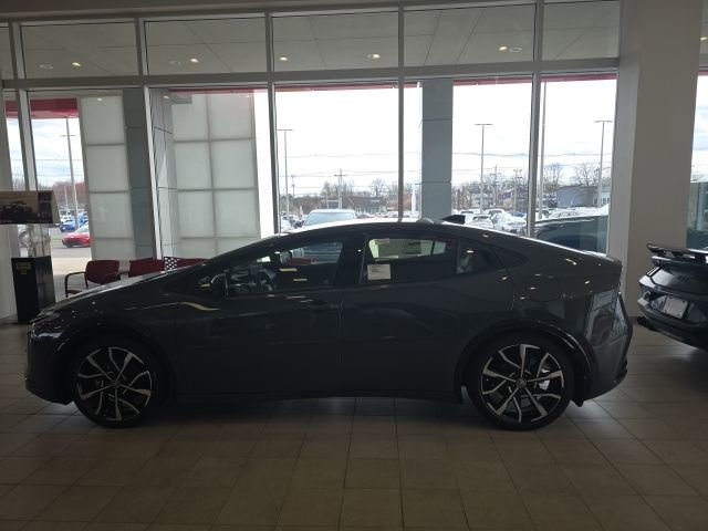 New 2026 Toyota Prius XSE Premium image 3