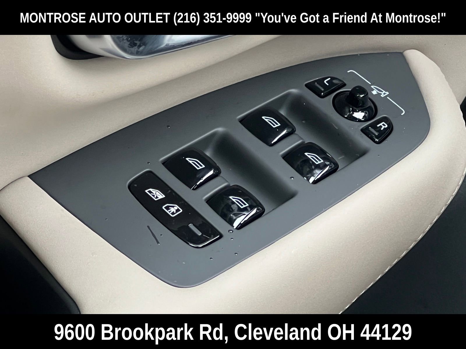 New 2026 Volvo XC90 B5 Plus w/ Protection Package Premier image 32