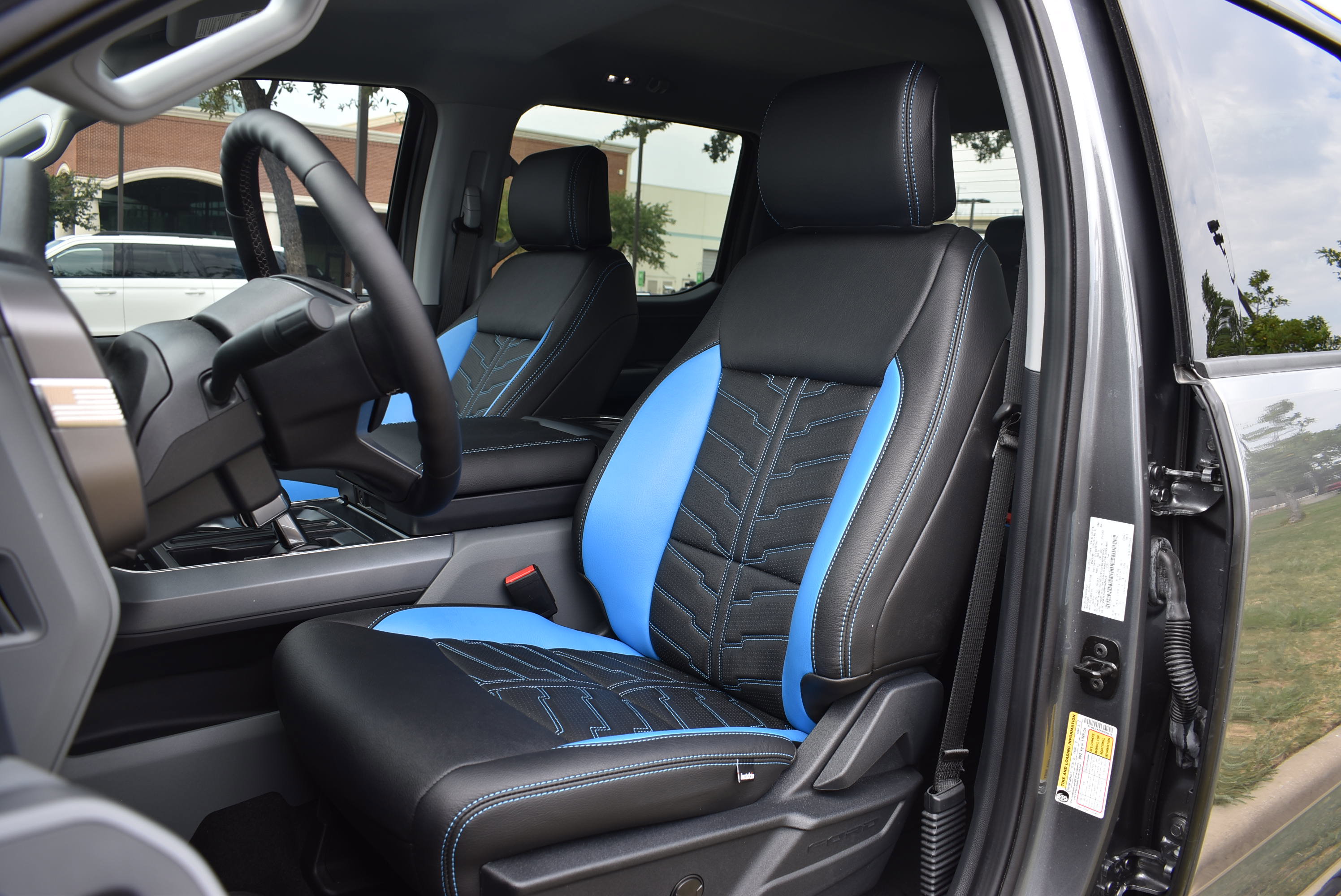 New 2024 Ford F150 Lightning XLT w/ Max Trailer Tow Package AWD/4WD image 13