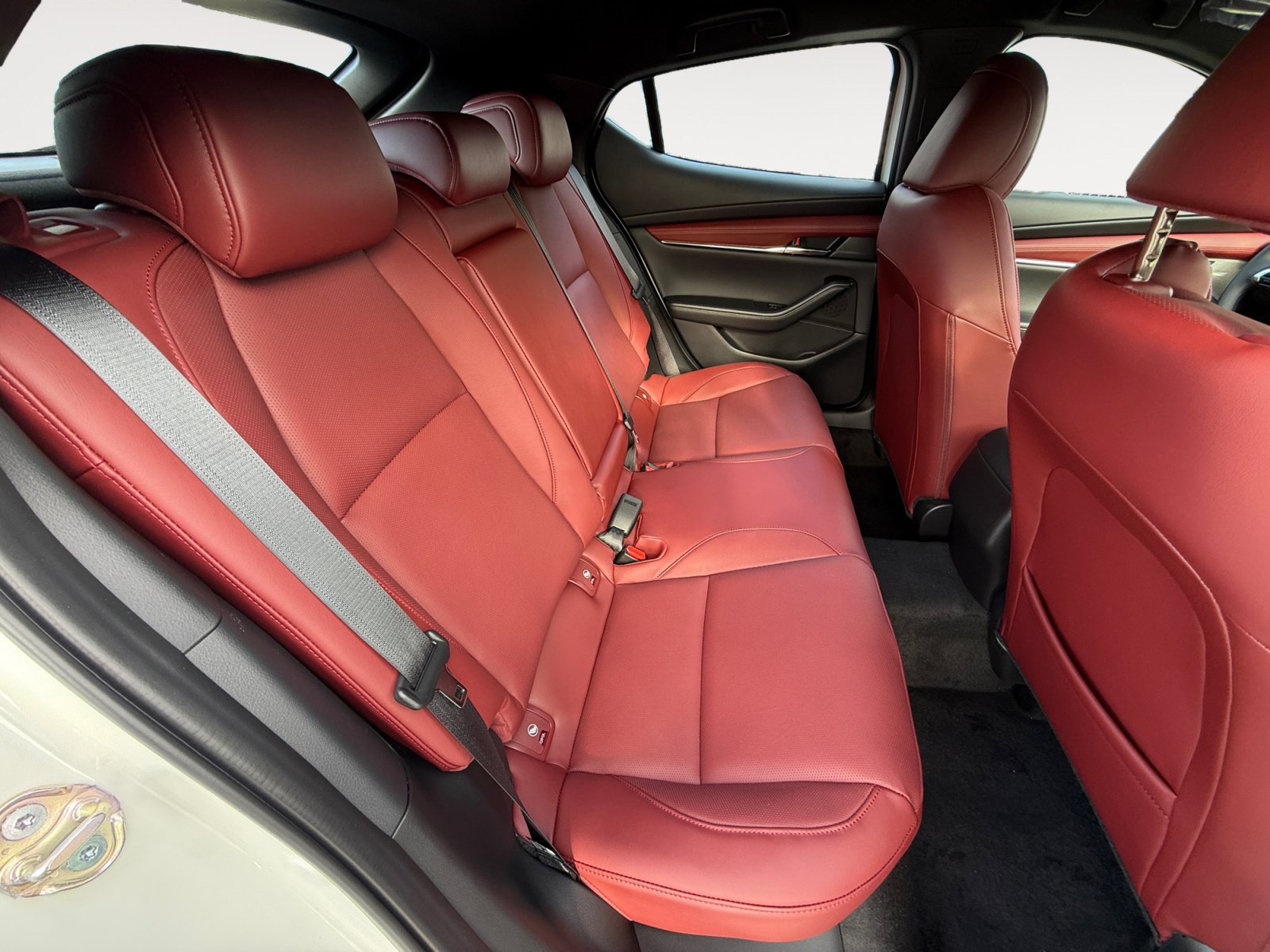 New 2026 MAZDA MAZDA3 2.5 S Hatchback w/ Premium Pkg FWD image 18