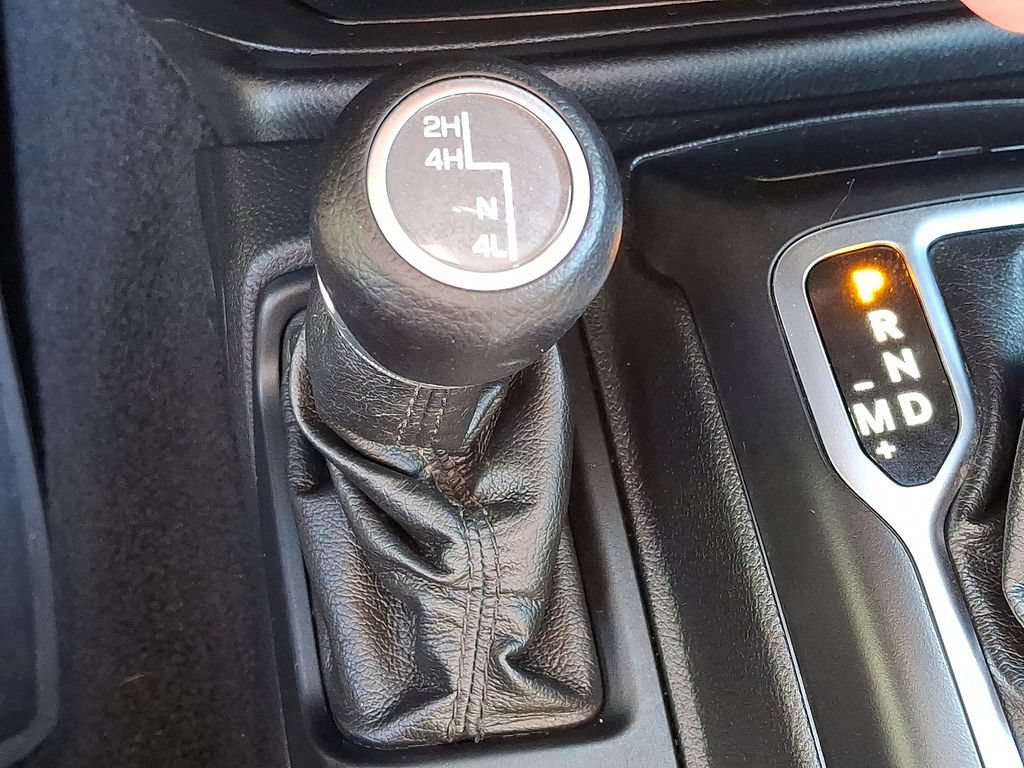 Used 2021 Jeep Gladiator Sport AWD/4WD image 24