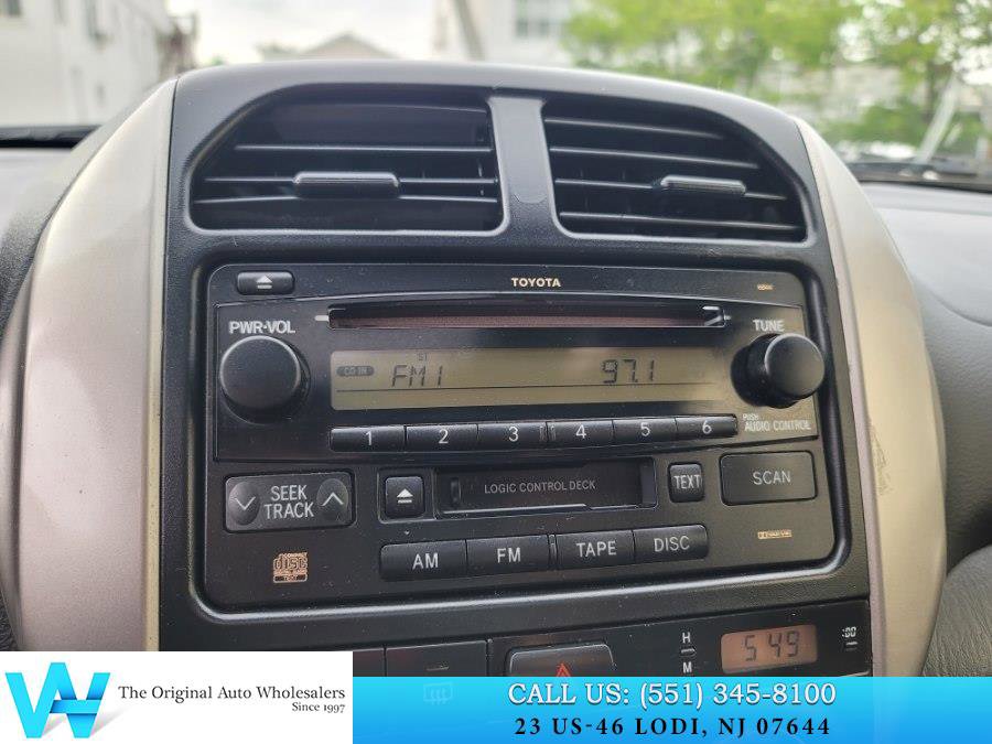 Used 2005 Toyota RAV4 4WD image 20