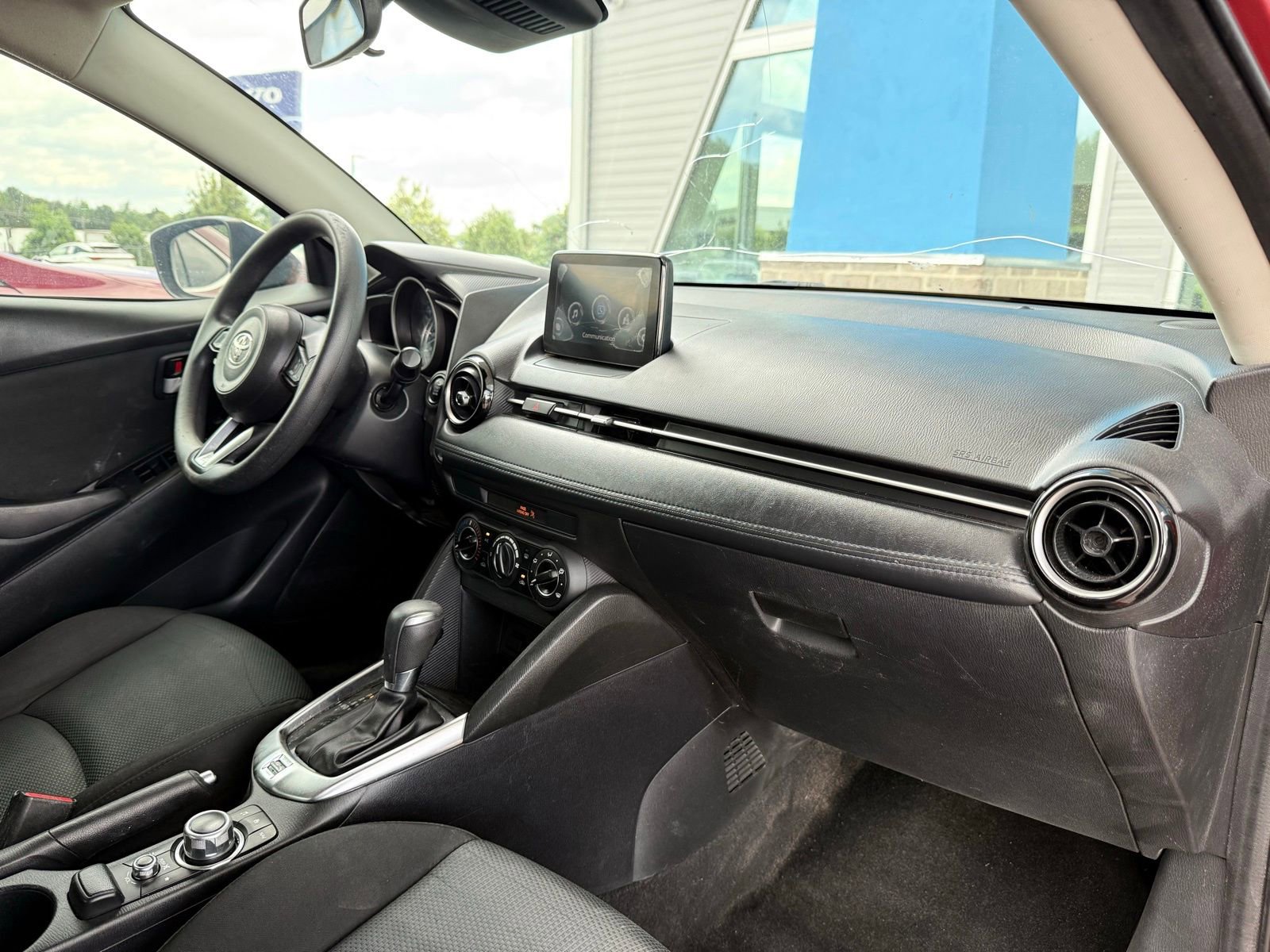 Used 2019 Toyota Yaris LE FWD image 23