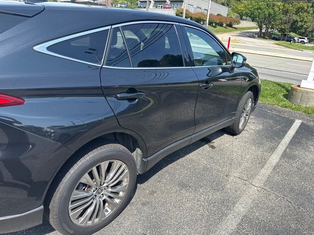 Used 2023 Toyota Venza Limited AWD/4WD image 7