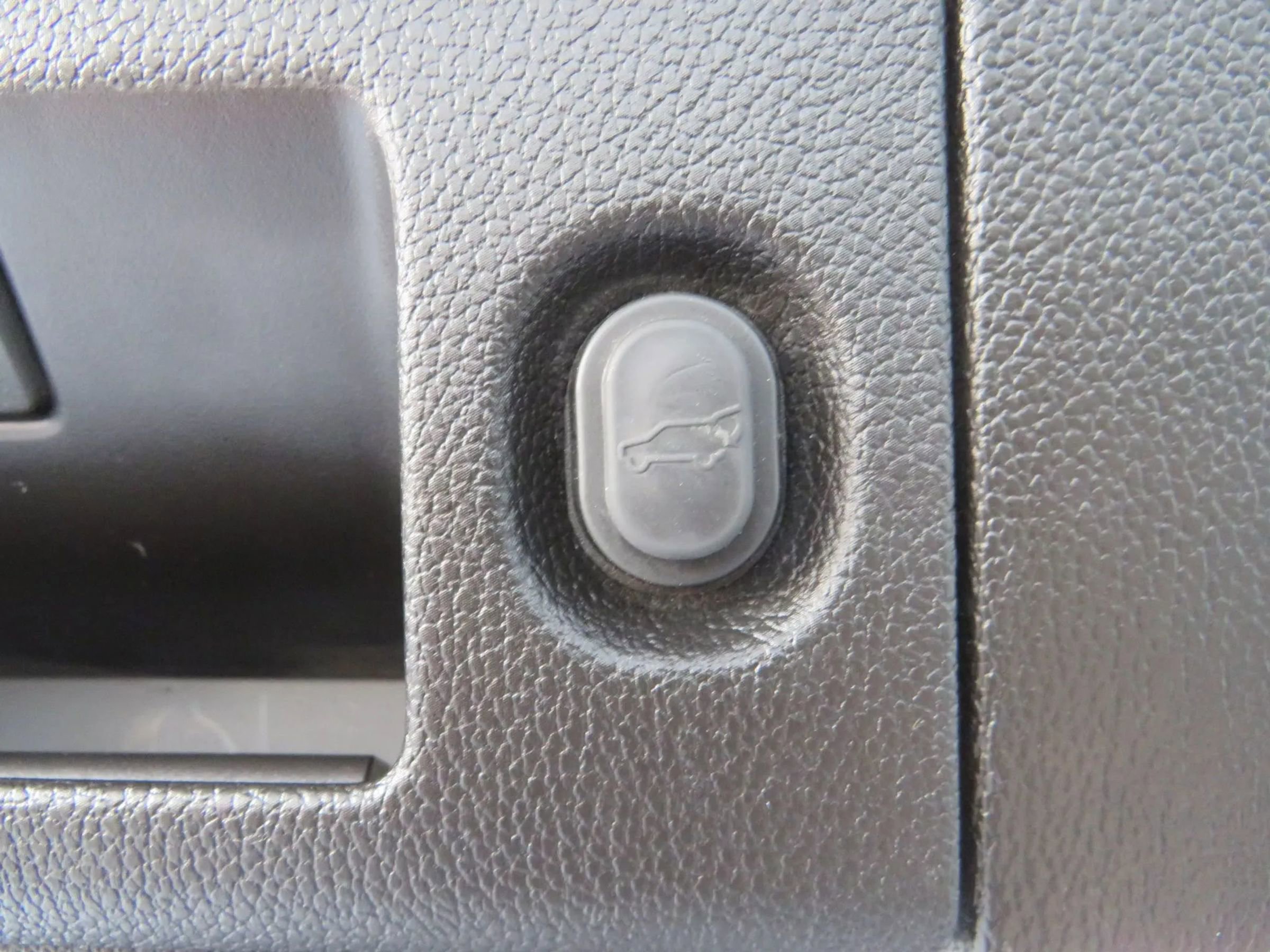 Used 2019 GMC Yukon XL SLT image 31