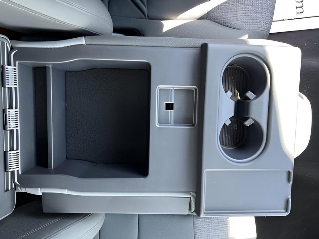 Used 2025 Ford F450 XLT image 29