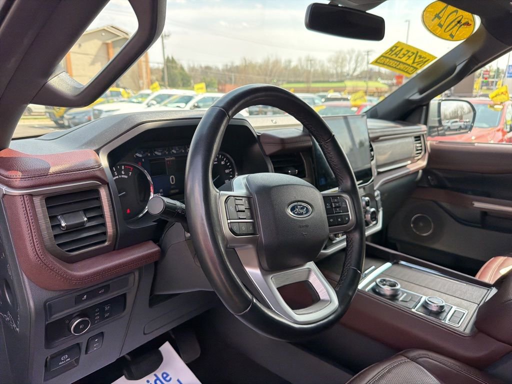 Used 2024 Ford Expedition Limited image 18