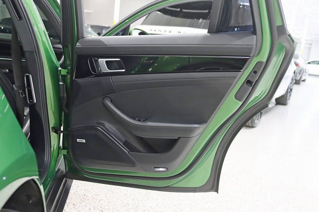 Used 2020 Porsche Panamera 4 image 33