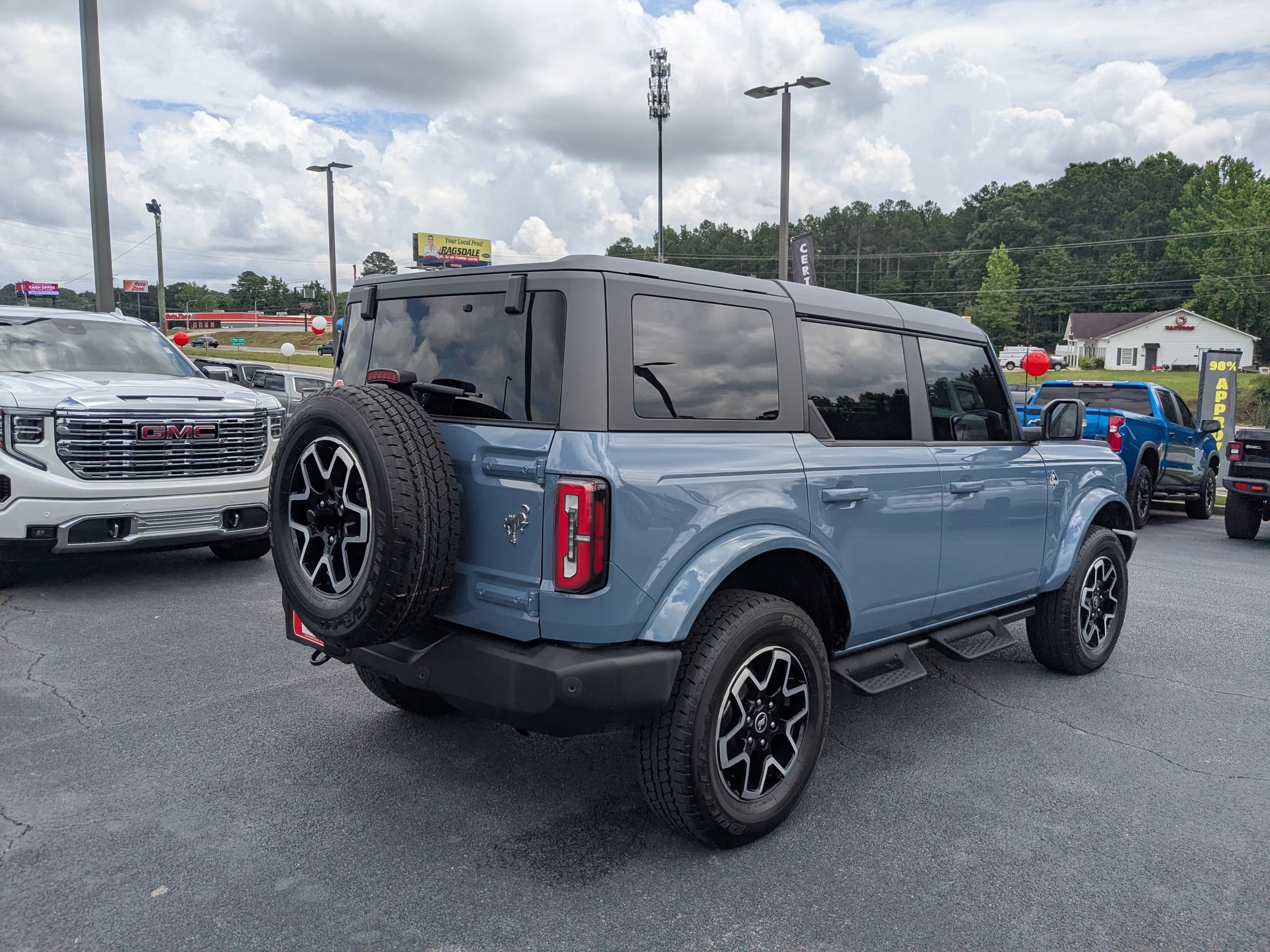 Used 2024 Ford Bronco Outer Banks AWD/4WD image 5
