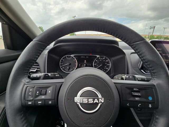 Used 2024 Nissan Rogue SV w/ SV Premium Package FWD image 25