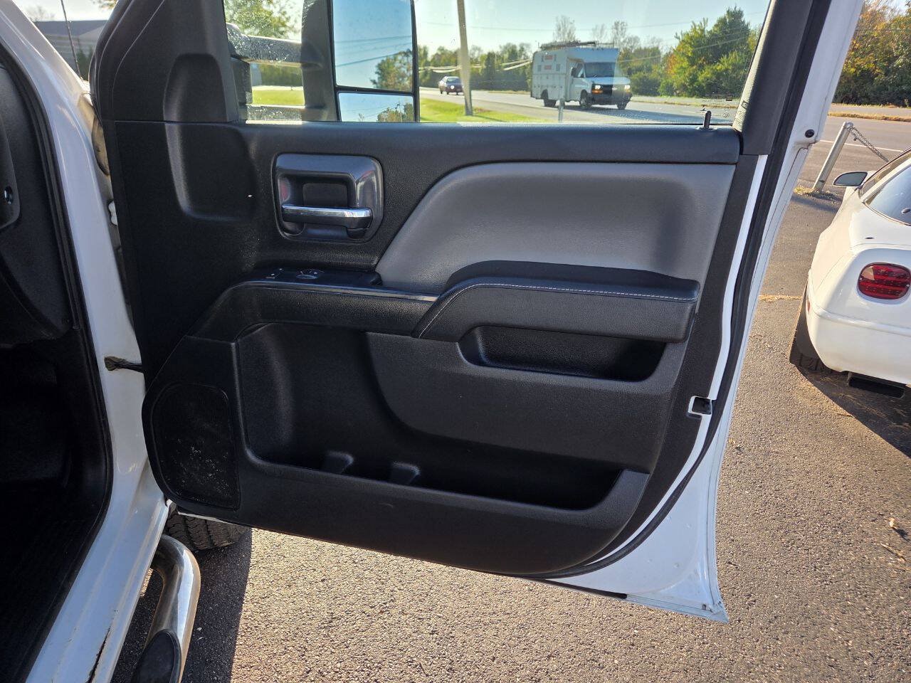 Used 2015 Chevrolet Silverado 2500 W/T AWD/4WD image 12