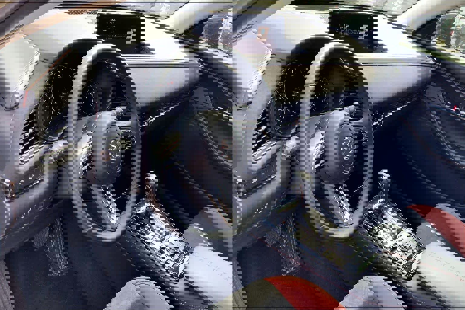 Certified 2025 MAZDA CX-30 Carbon image 18