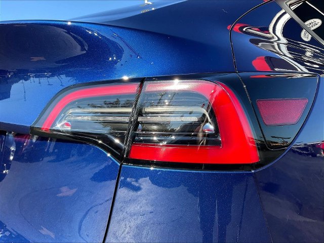 Used 2024 Tesla Model Y Long Range RWD image 25