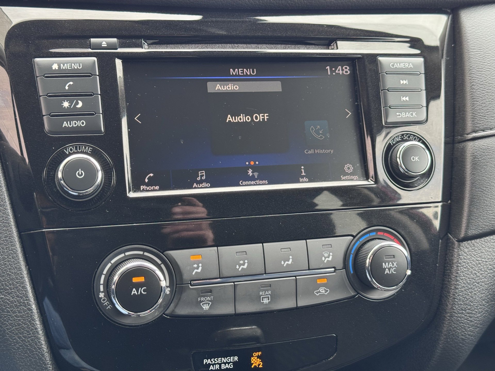 Used 2020 Nissan Rogue SV image 25