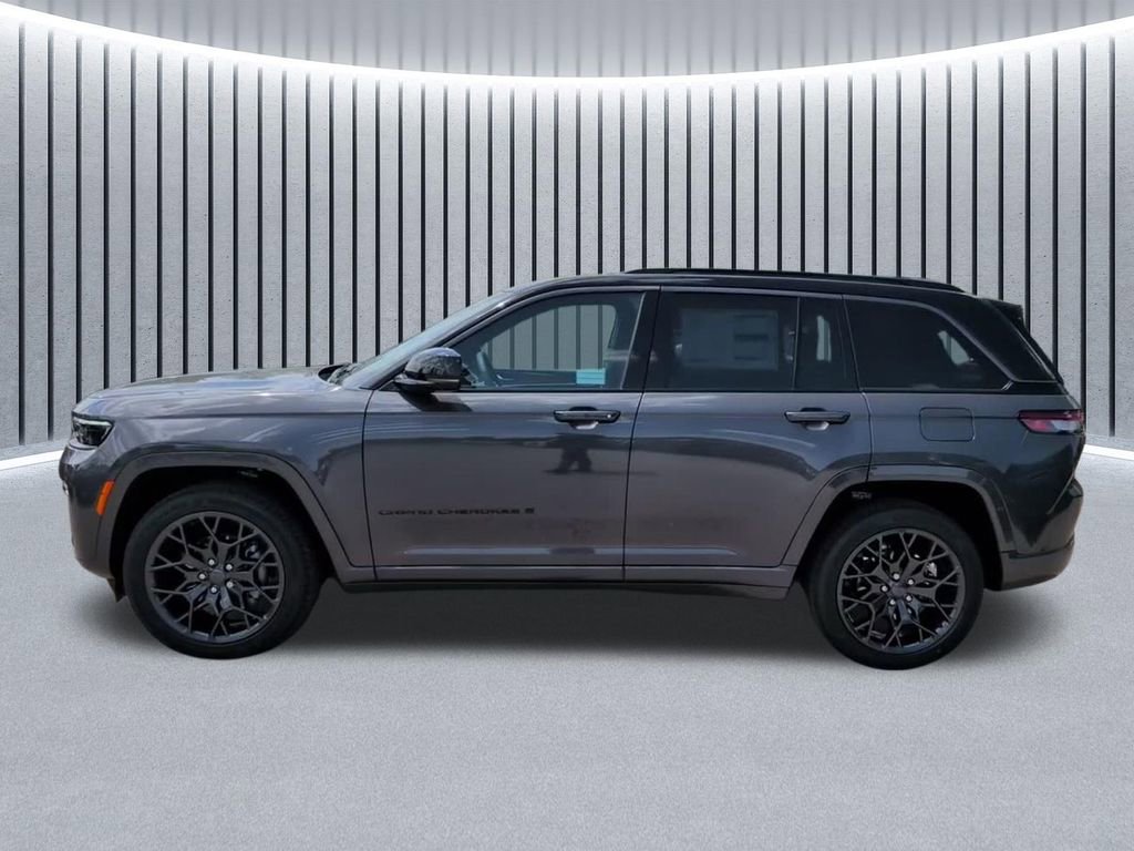 New 2026 Jeep Grand Cherokee Summit w/ Obsidian Package AWD/4WD image 15