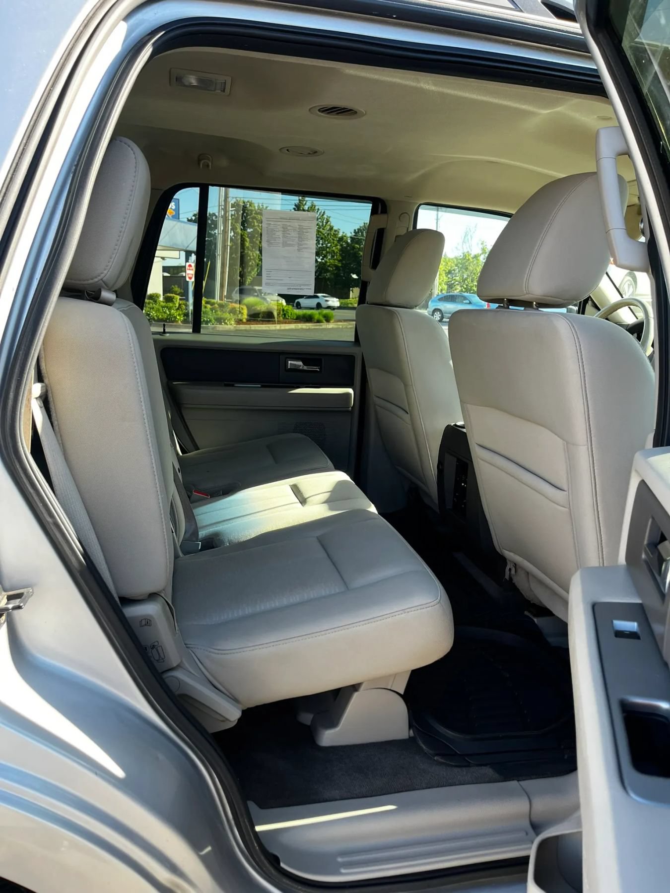 Used 2011 Ford Expedition XL w/ HD Trailer Tow Pkg AWD/4WD image 15
