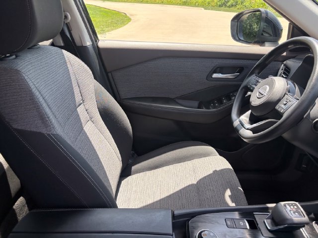 Used 2023 Nissan Rogue SV AWD/4WD image 30