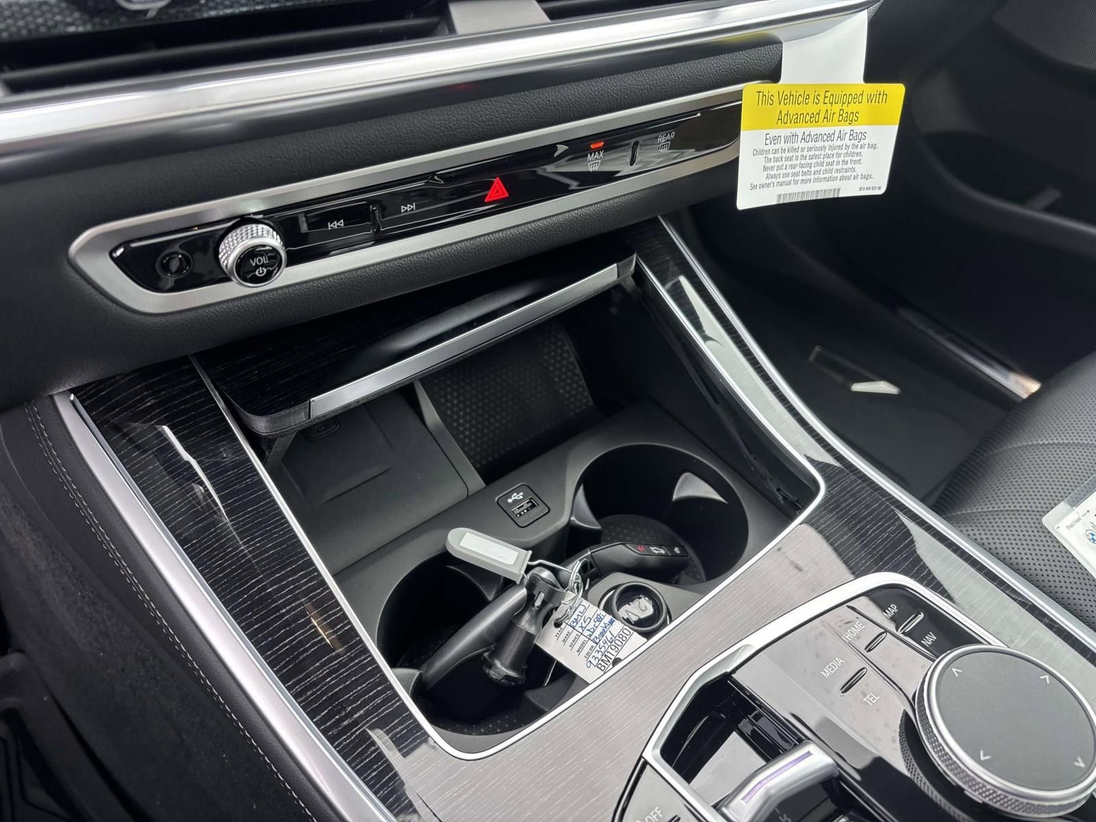 New 2026 BMW X5 xDrive40i w/ M Sport Package AWD/4WD image 23