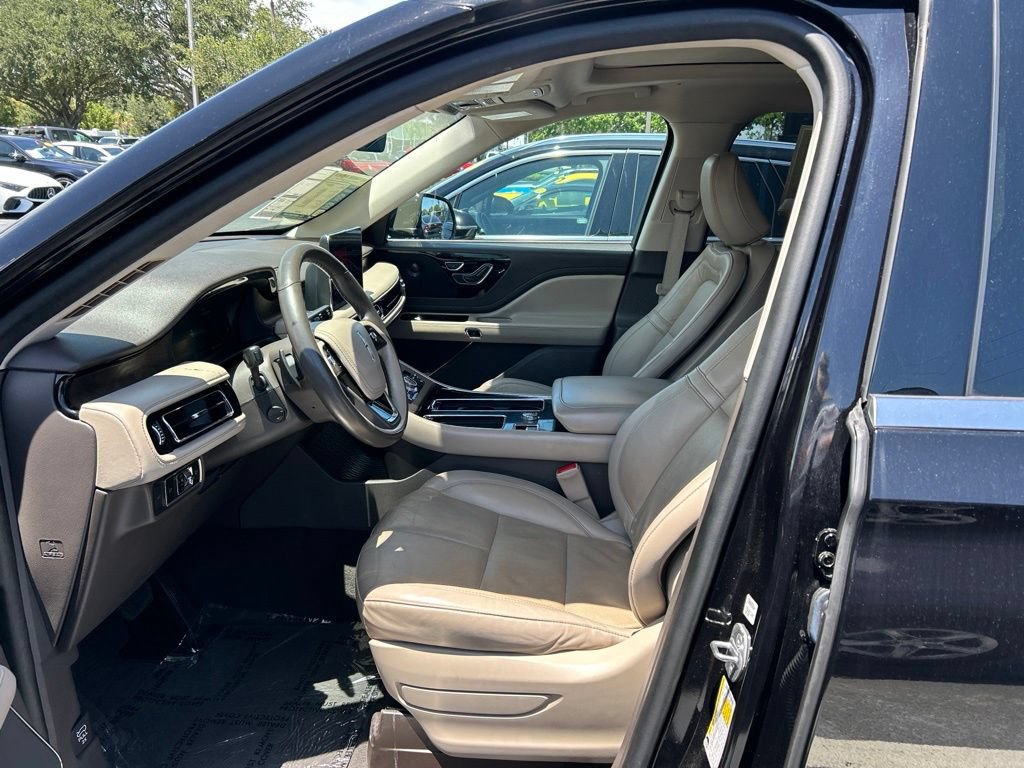 Used 2023 Lincoln Aviator Reserve w/ Equipment Group 201A AWD/4WD image 15