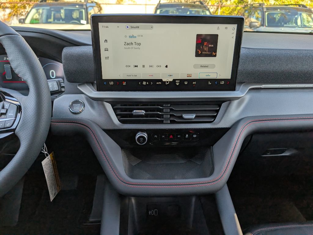 New 2026 Ford Explorer ST-Line w/ ST-Line Street Pack image 13