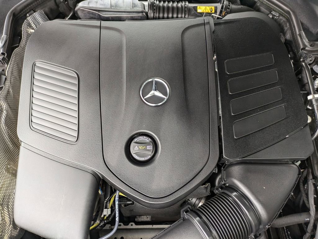 Used 2025 Mercedes-Benz C 300 4MATIC Sedan image 34
