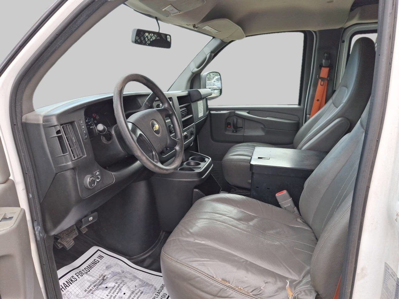 Used 2014 Chevrolet Express 2500 image 16