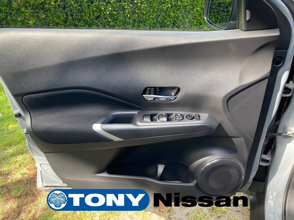 Used 2024 Nissan Kicks SV image 13