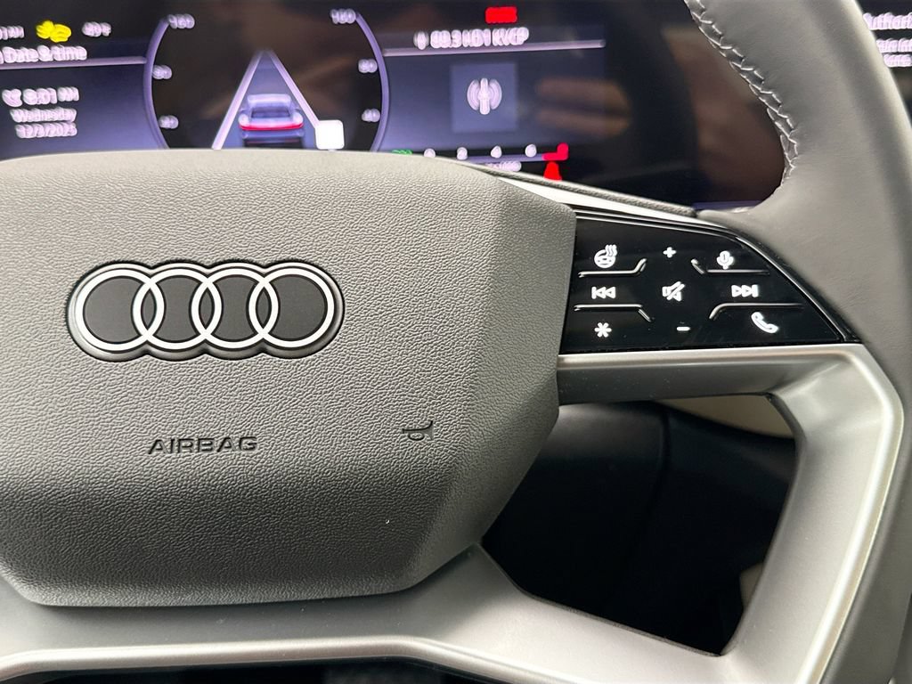 Used 2025 Audi Q5 Premium AWD/4WD image 14
