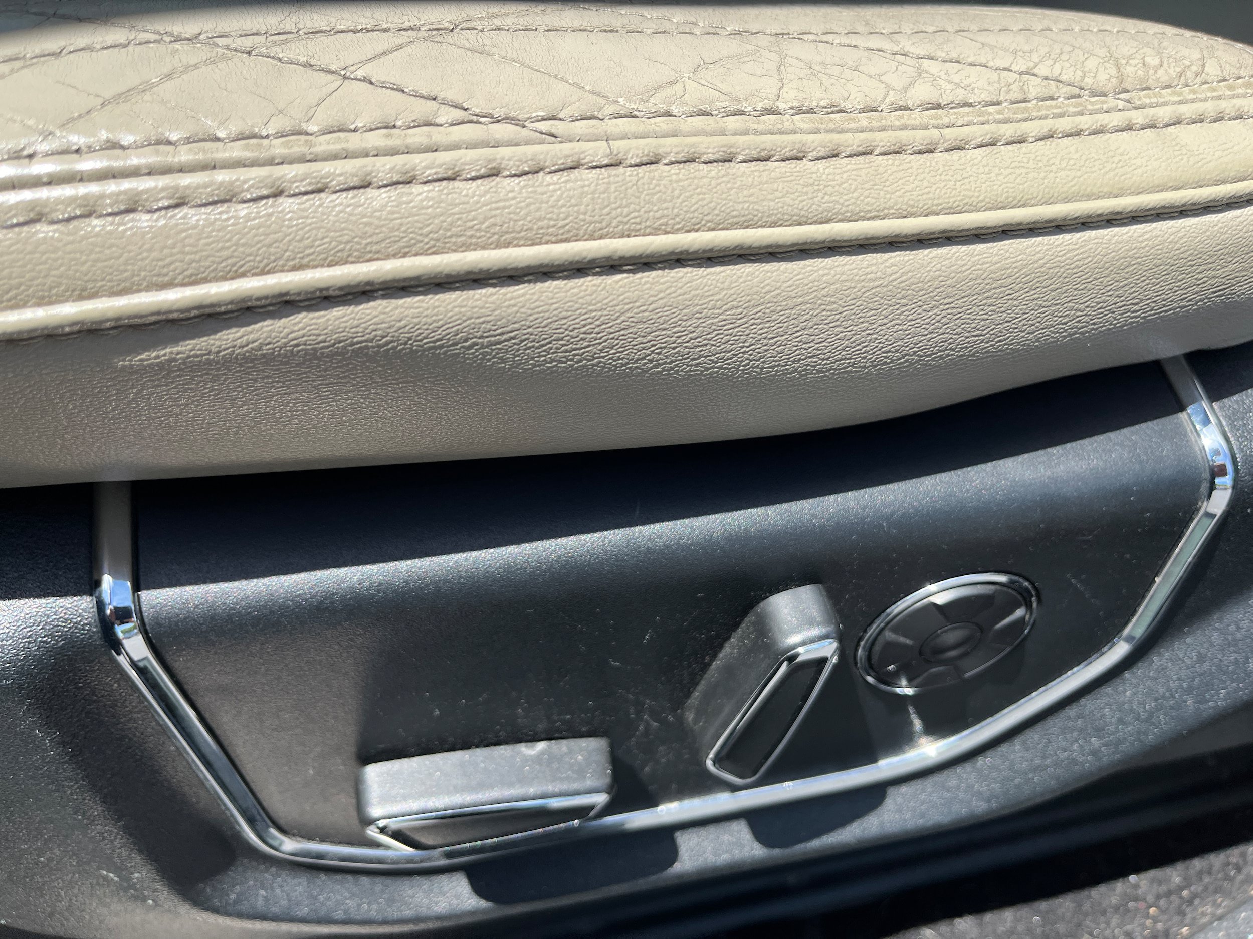 Used 2019 Ford Expedition Platinum AWD/4WD image 11