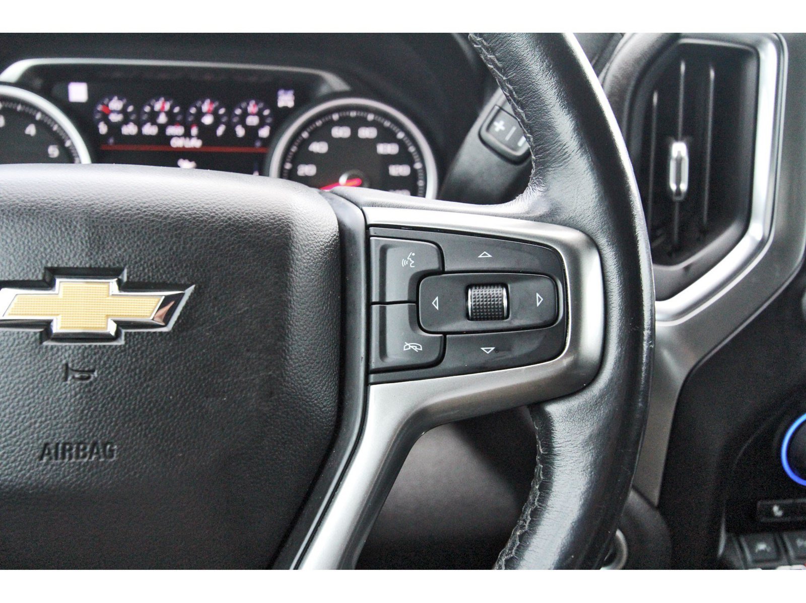 Used 2021 Chevrolet Silverado 1500 LTZ w/ LTZ Premium Texas Edition AWD/4WD image 24