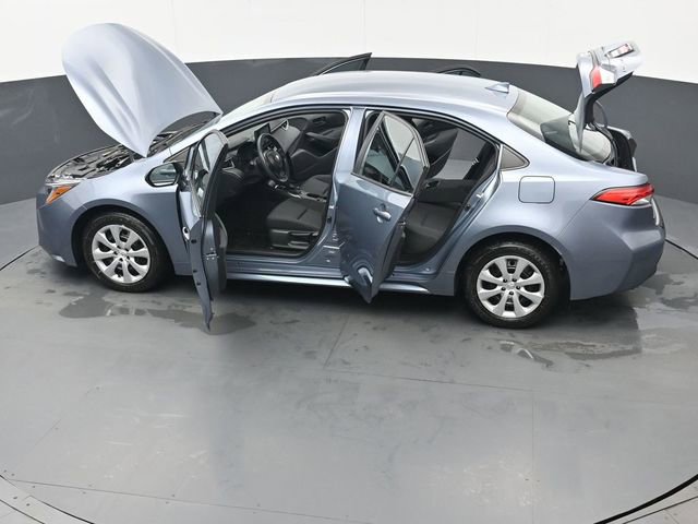 Used 2023 Toyota Corolla LE image 43