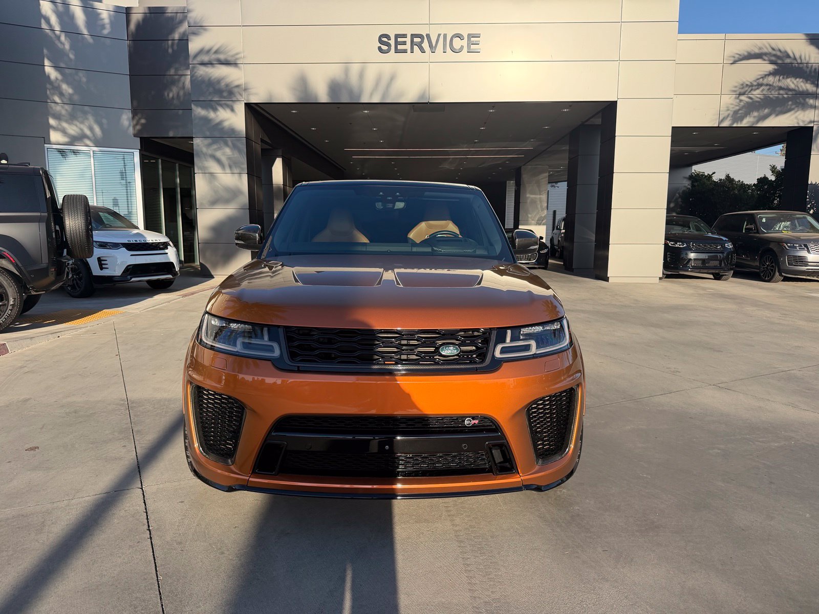 Used 2019 Land Rover Range Rover Sport SVR AWD/4WD image 2