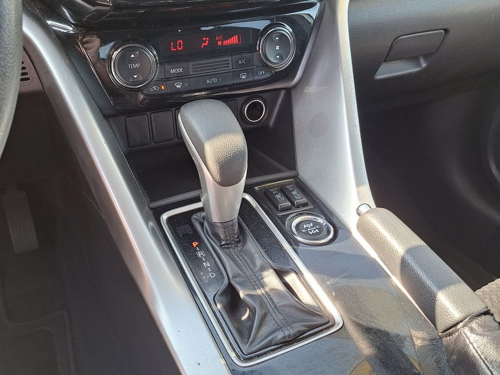 Used 2024 Mitsubishi Eclipse Cross LE AWD/4WD image 13