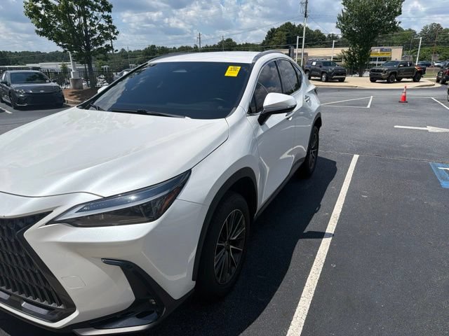 Used 2023 Lexus NX 250 FWD w/ Towing Package (2000 Lbs) image 8