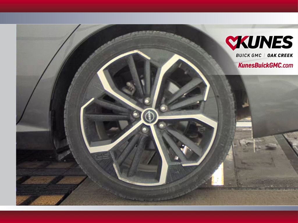 Used 2024 Nissan Altima 2.5 SR image 23