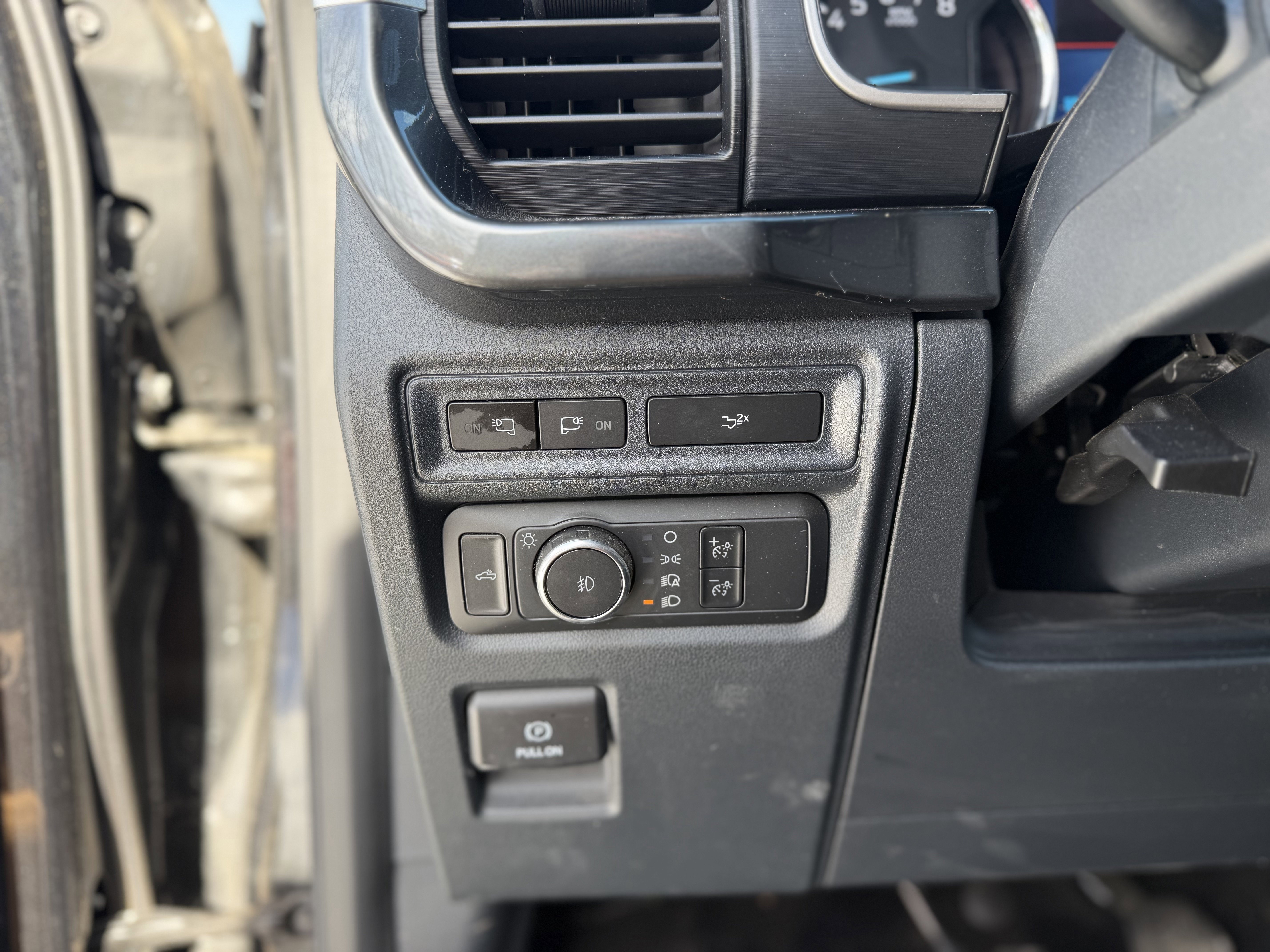 Used 2022 Ford F150 XLT w/ Equipment Group 302A High image 24