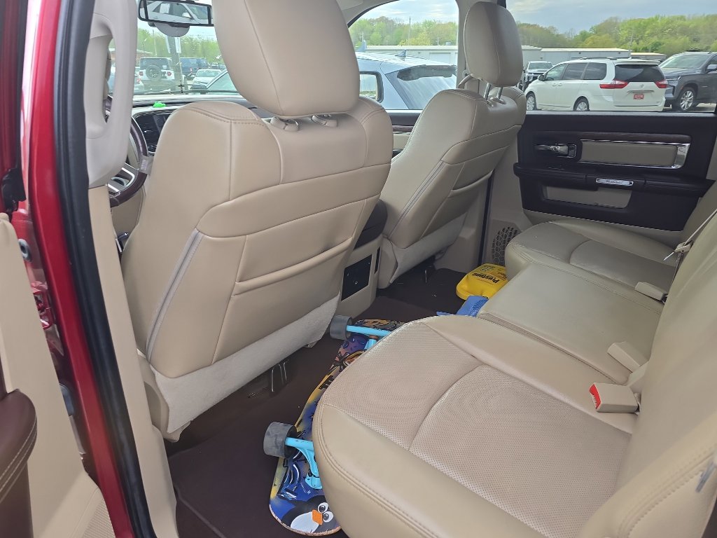 Used 2014 RAM 1500 Laramie w/ Convenience Group image 9