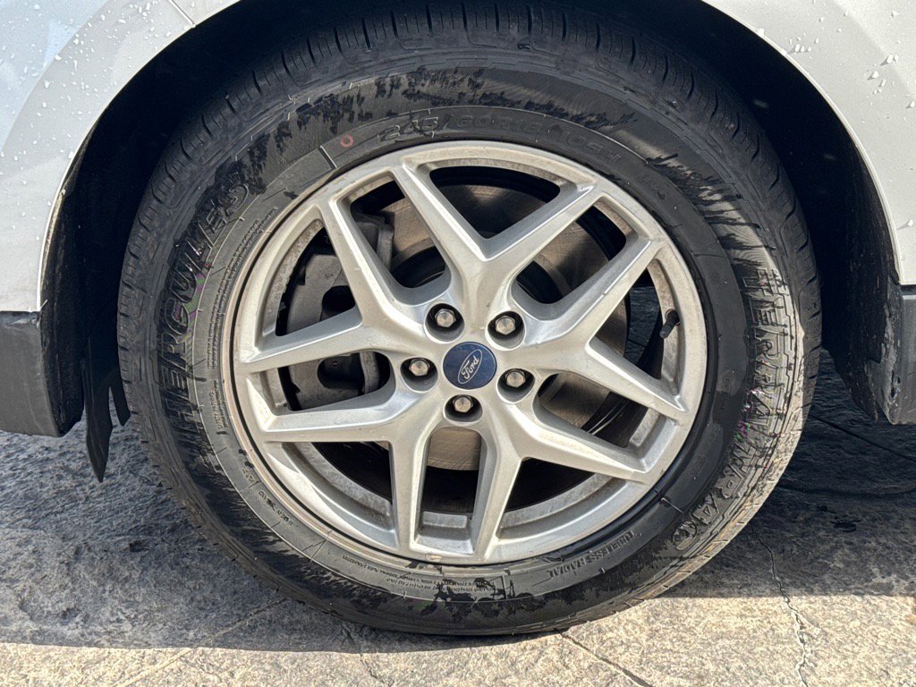 Used 2022 Ford Edge SEL image 6