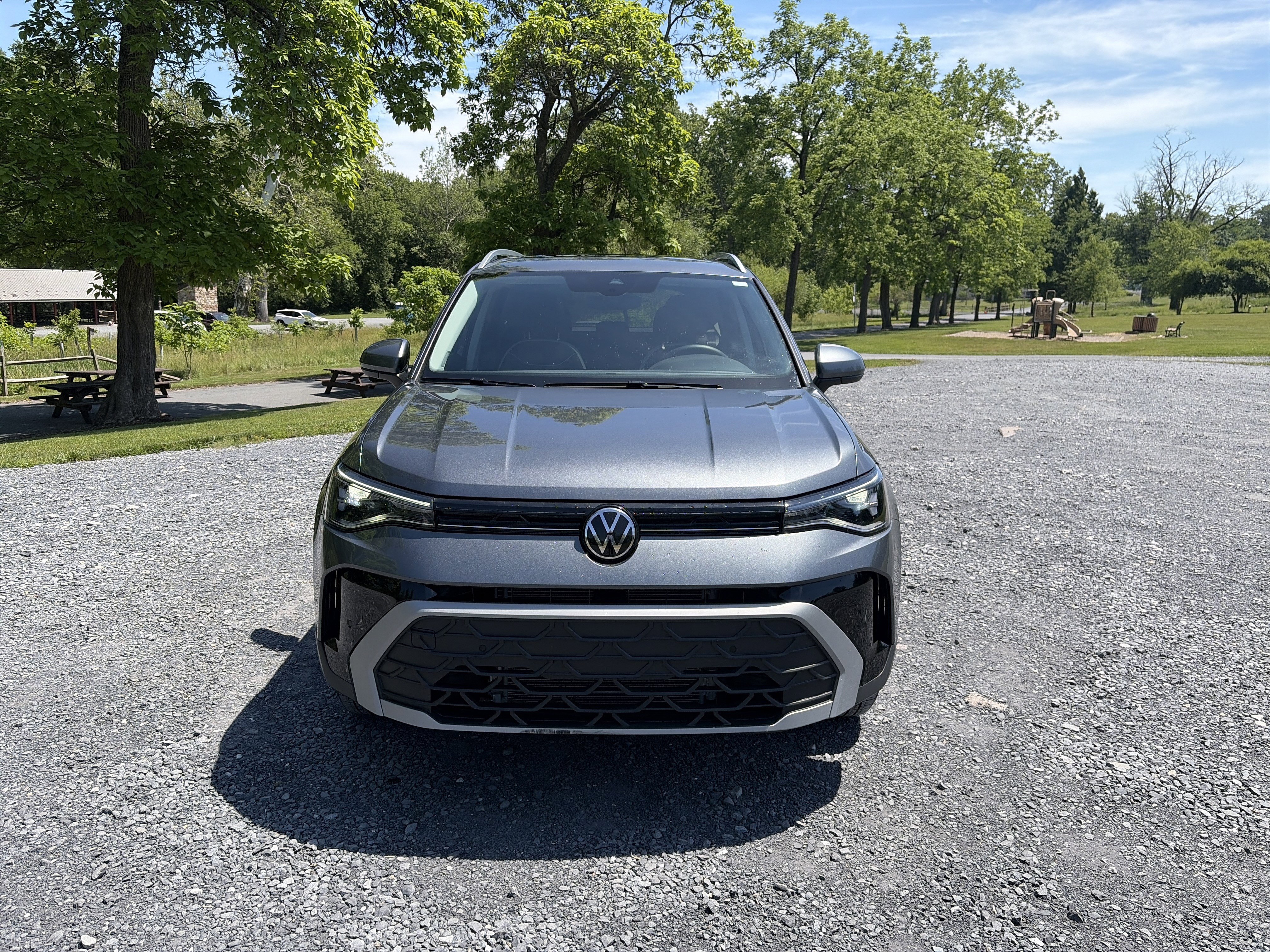 Used 2025 Volkswagen Taos SE w/ Panoramic Sunroof Package AWD/4WD video 2