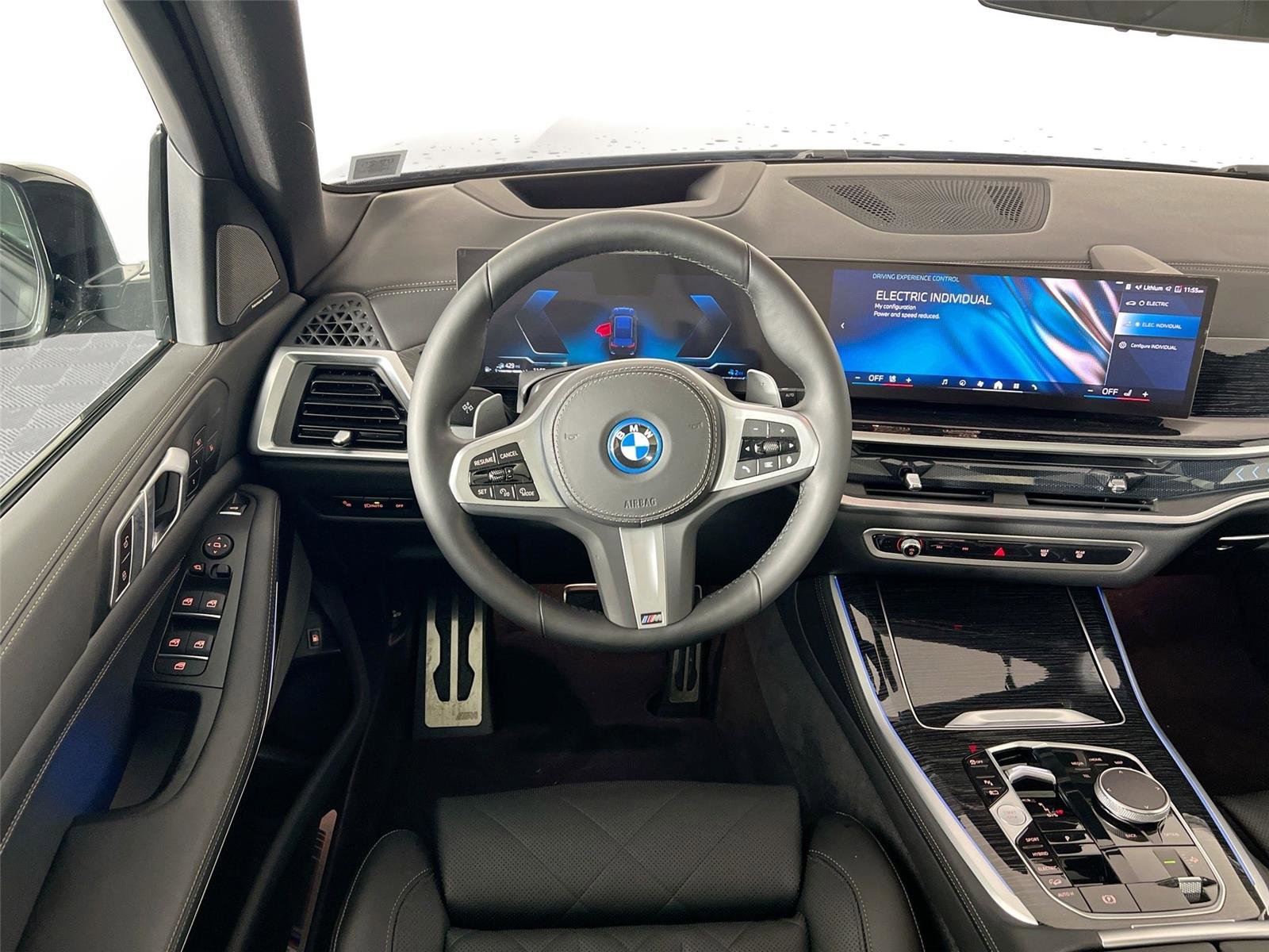 Used 2024 BMW X5 xDrive50e w/ M Sport Package image 22