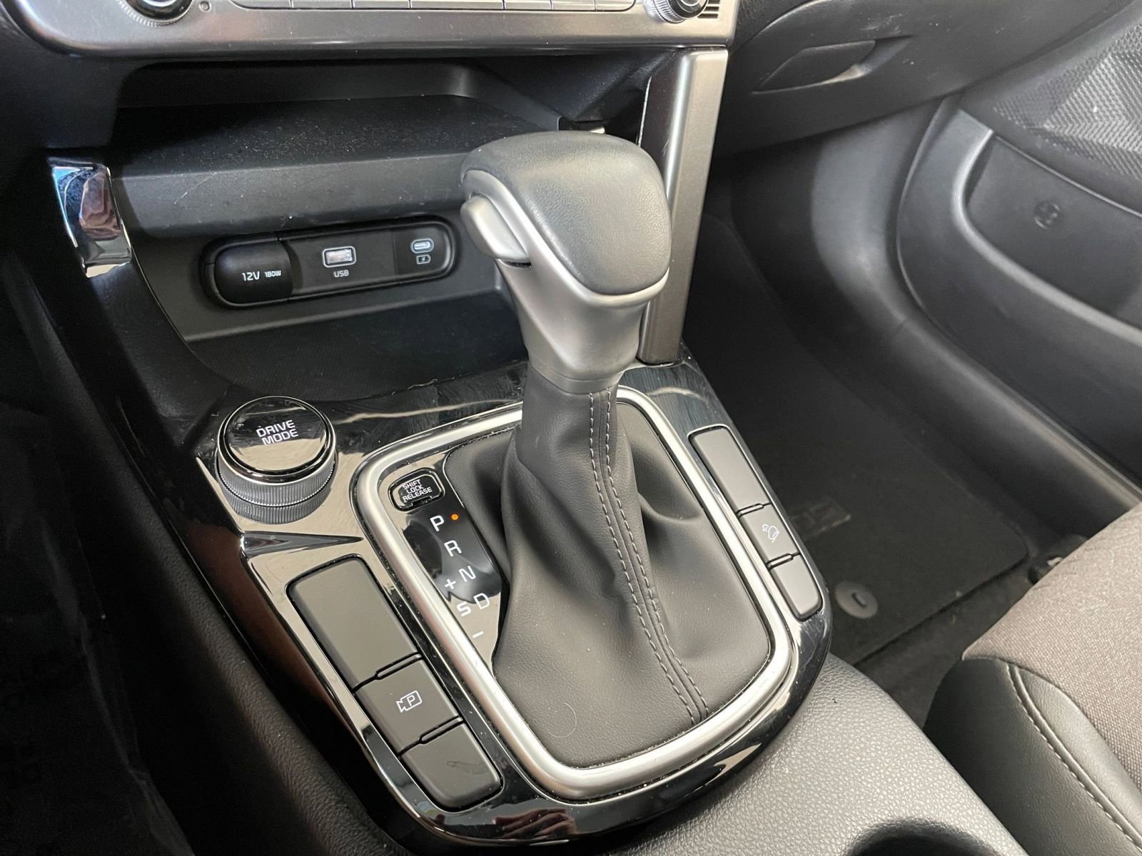 Used 2025 Kia Seltos S FWD image 42