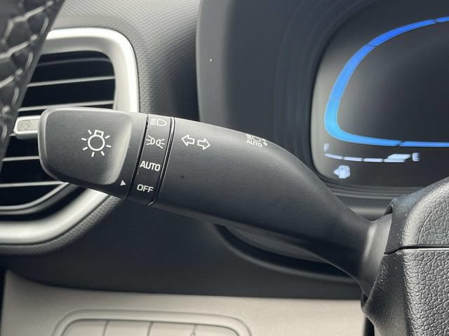 New 2026 Hyundai Venue SEL FWD image 27