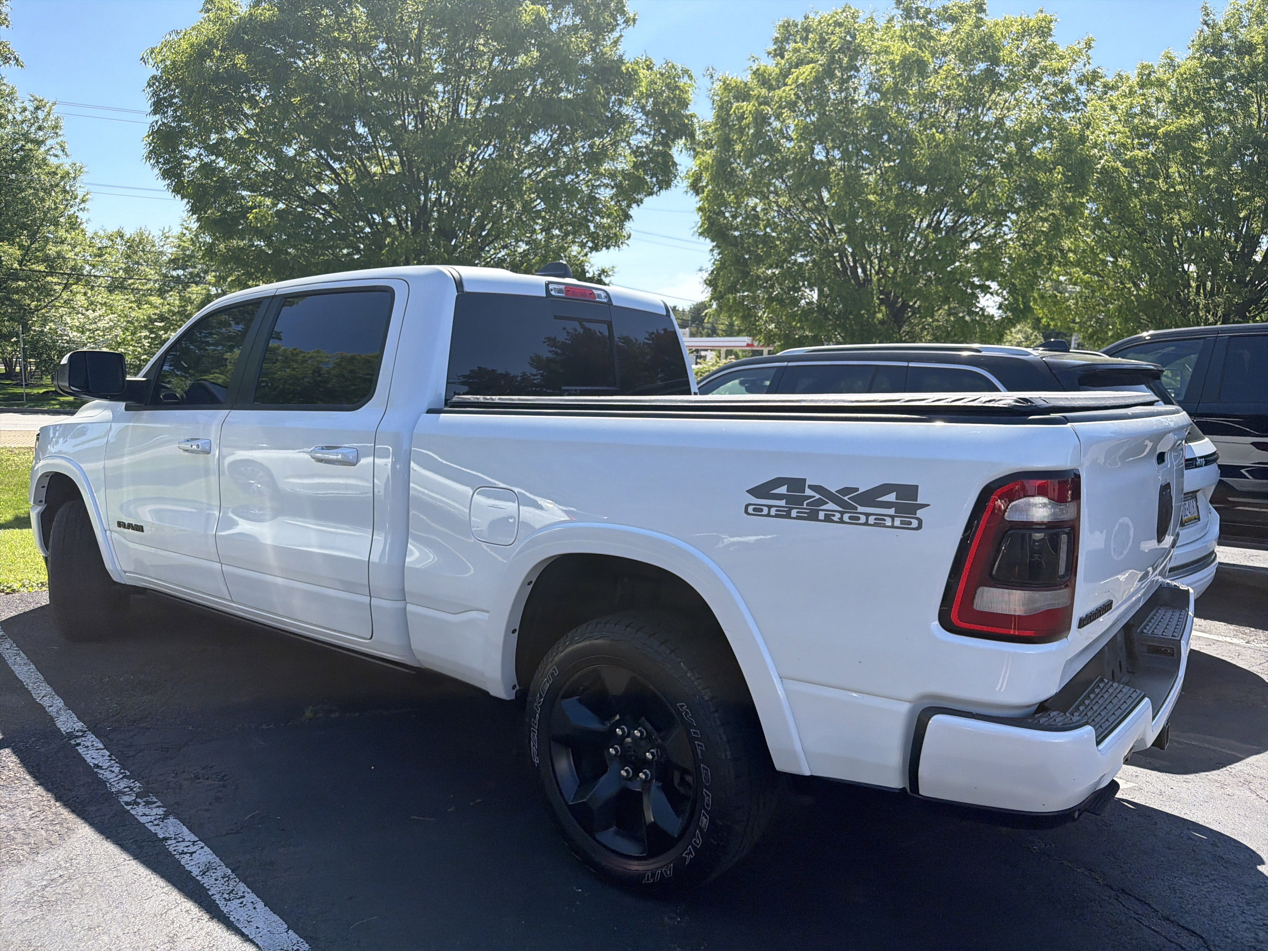 Used 2022 RAM 1500 Laramie AWD/4WD image 5