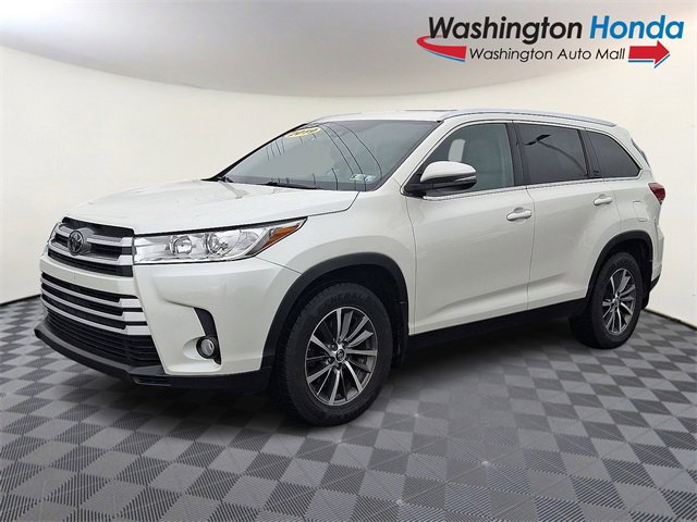 Used 2019 Toyota Highlander XLE image 3